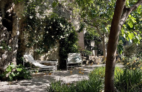 Tautavel House | Large vacation home in Tautavel with wooded garden and private pool.