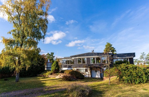 Oskarshamn House | Large vacation home with sauna and boat by the sea in Sweden!
