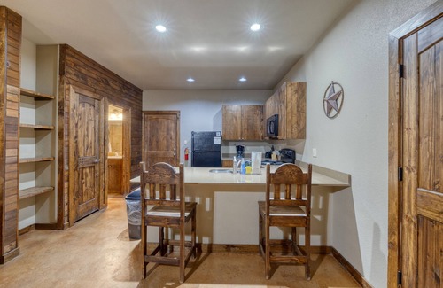 Sabinal House | Large Vacation Home with great amenities