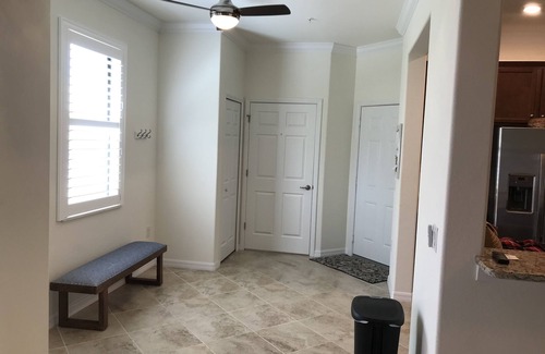 Gran Paradiso Condo | Large Venice townhome plenty of space community pool, 15 minutes from 3 beaches