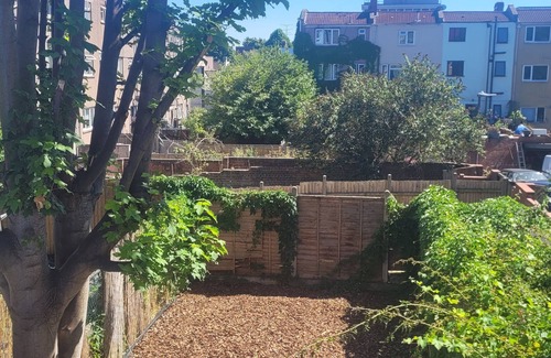 Saint Paul's House | Large very central 4-storey crash pad great for BIG groups - Timeout 2024
