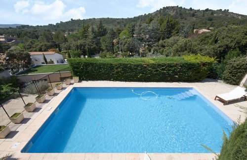 Les Hauts de Villeneuve House | Large Villa With Swimming Pool And Terraces