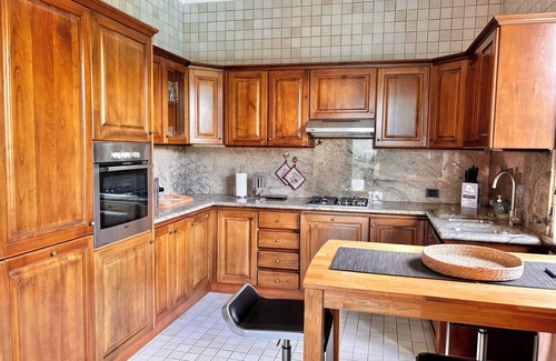 Caprino Veronese Villa | Large Villa in the Countryside, Private Pool and Garden — 10min from Lake Garda