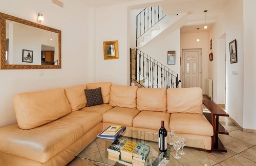 Orahovac Villa | Large villa, family friendly in Orahovac near 2 Restaurants, 20m Beach,Nr Kotor