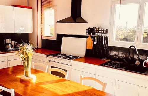 Les Olmes Villa | Large villa 15 mn from Lyon