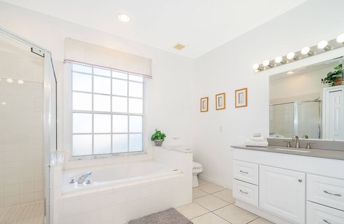 Westridge House | Large Villa in Gated Community, Private Pool & Spa not overlooked, Clubhouse with Gym