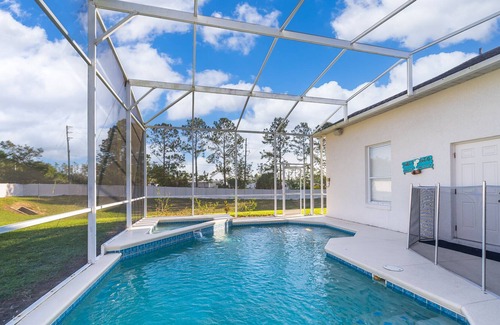 Westridge House | Large Villa in Gated Community, Private Pool & Spa not overlooked, Clubhouse with Gym