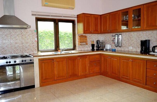 Nong Kae House | Large villa with pool 10 pax SHR001