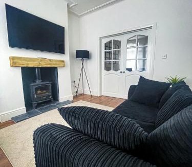 Liverpool House | Large Walton House - EFC & LFC