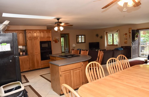 Mineral House | Large Waterfront Lake House on Beautiful Lake Anna - 5 Bedroom