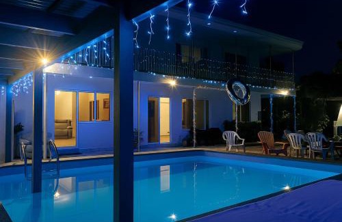 Biggera Waters House | Large Waterfront Property with Spectacular Views & Sunsets
