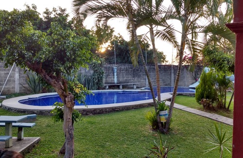 Jiutepec House | Large weekend house in Cuernavaca