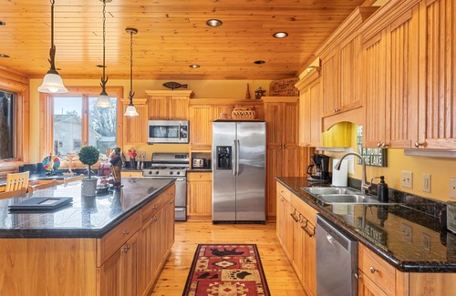 Ripon House | Large, woodsy retreat with incredible sunset views on Green Lake