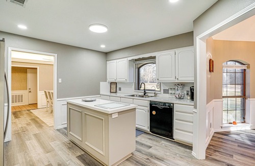 Grandview House | Large Yard, Fire Pit & Games: Grandview Haven!
