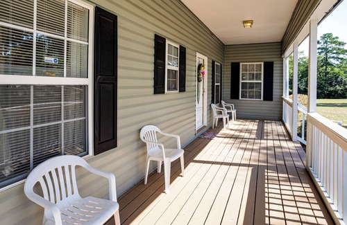 Orangeburg House | Large Yard & Historic Charm: Orangeburg Retreat!