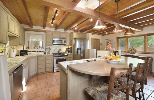 Northeast Santa Fe House | Large1920s Pueblo Revival Adobe Home: 3blk to plaza, private courtyard/garden