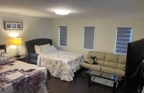 Whitby House | Largest ensuite bedroom in a guest house