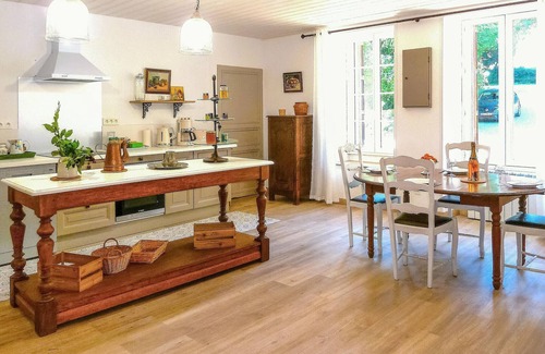 Mouilleron-Saint-Germain House | LARGETEAU astronomer's house