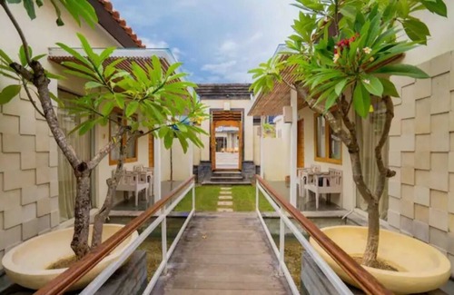 Dewi Sri Villa | Largr 6 Bedrooms & 6 bathrooms villa, Legian.