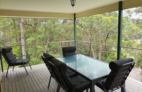 Bonogin House | Lark Rise - semi-rural relaxation