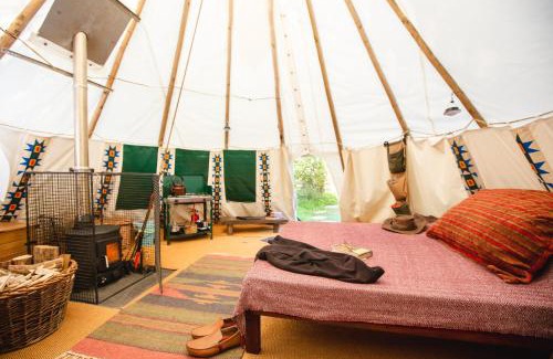 Llangeler Other | Larkhill Tipis and Yurts