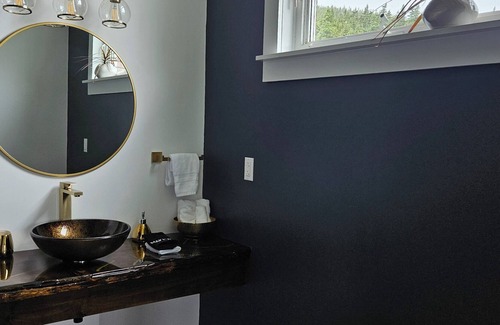 Placentia Apartment | Larkin Sunrise-Suite