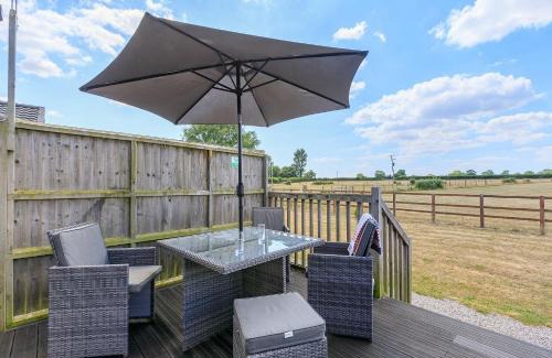 Somerton Resort | Larkrise Farm Lodges