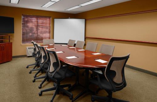 Folsom Hotel | Larkspur Landing Extended Stay Suites Folsom
