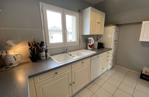 Larmor-Plage Apartment | Larmor-Plage: T3 Apartment with Terrace and Garage