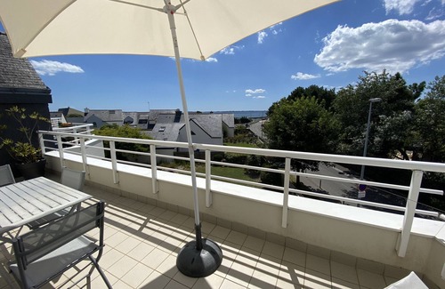 Larmor-Plage Apartment | Larmor-Plage: T3 Apartment with Terrace and Garage