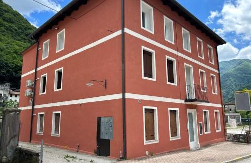 Oliero Apartment | Larocca Tourist Home 4 Valbrenta