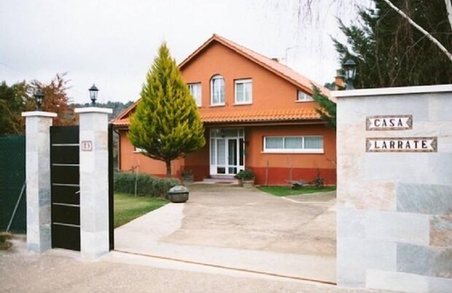 Hornos de Moncalvillo Cottage | Larrate House for 12 people