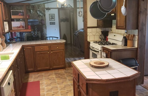 Livingston County House | Larry’s Place entire home 2 bedroom, 2 bath