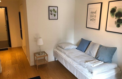 Lidingo Apartment | Lars 7-1107 #352 (1rok, 22kvm) · Lovely studio rental in Larsberg, Lidingö