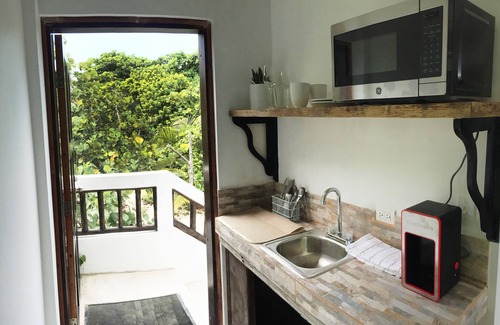 San Pedro Apartment | Las Amapolas - Beachfront Paradise - King Bed + A/C (1B Upper Unit)