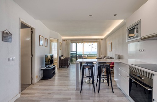 San Agustin Ski Chalet | Las Burras Beach terrace&pool By CanariasGetaway