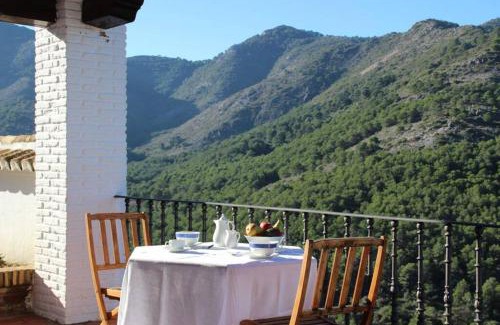 Alhaurin de la Torre Ski Chalet | LAS BREÑAS Premium Rural Cottage 4PAX