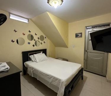 La Virginia House | Las Camelias Apartahotel