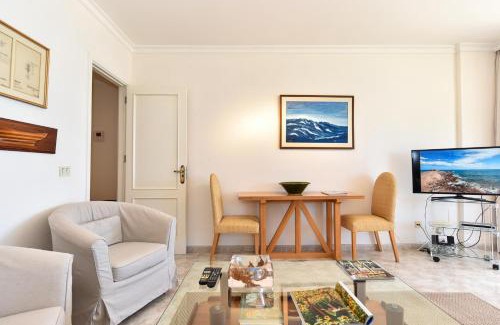 Las Palmas de Gran Canaria Apartment | Las Canteras Seafront Apartment by VillaGranCanaria