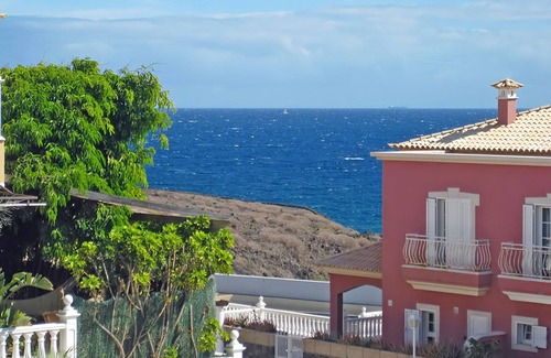 Arenas del Mar House | Las Dunas 2 by RENTMEDANO pretty house with pool, wifi, parking, 2 bedrooms