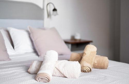 Jedey House | Las Golondrinas - A