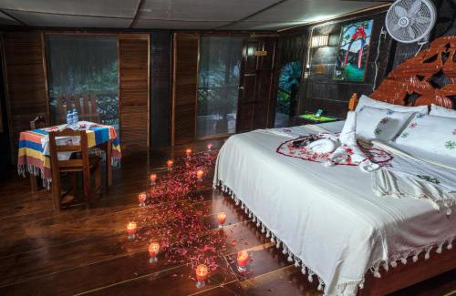 Marques de Comillas Cabin | Las Guacamayas Lodge, Selva Lacandona, Chiapas México
