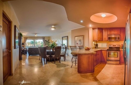 Zona Hotelera Condo | Las Mananitas-Awesome Luxury Beachside Condo in Cabo!