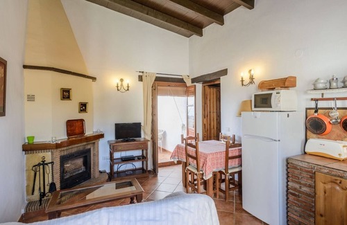 Alfarnatejo Villa | Las Monjas - Saladero Periana by Ruralidays