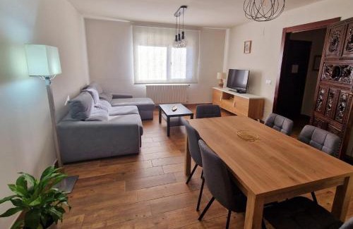 Martin Miguel House | Las Natillas con V