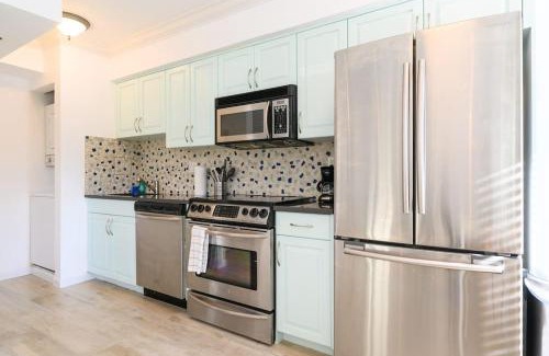 Hendricks and Venice Isles Apartment | Las Olas Blvd Waterfront Apt