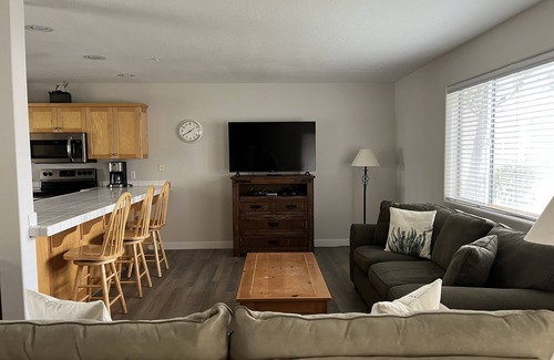 St. George Condo | Las Palmas 2 Bedroom Condo * Poolside * Great Amenities