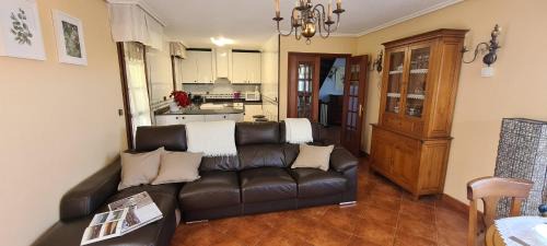 Alfoz de Lloredo House | Las Parientucas