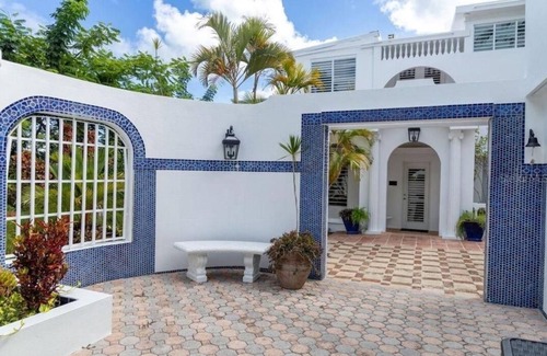 Florida Villa | LAS TERRAZASnWonderful 6-bedroom villa with gorgeous pool in tropical Vieques