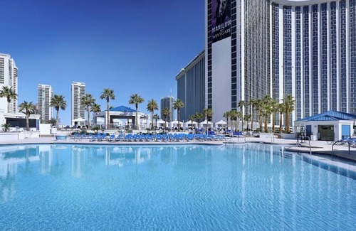 Winchester Villa | Las Vegas Convention Center adjacent with great view 2bdrm lockout with WiF
